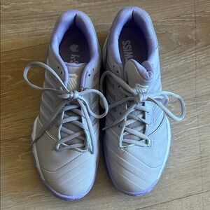 K-Swiss Women's Athletic Shoes in Light Gray and Purple